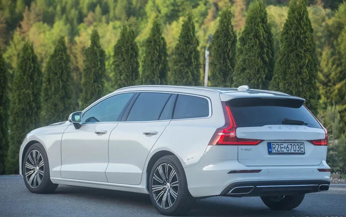 Volvo V60 cena 106764 przebieg: 151231, rok produkcji 2020 z Ożarów Mazowiecki małe 631